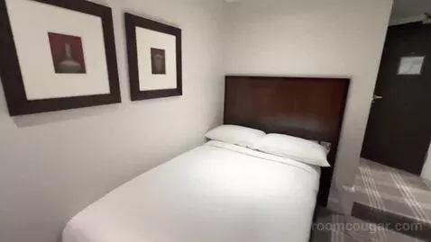 Single Room (#148) bed picture #2