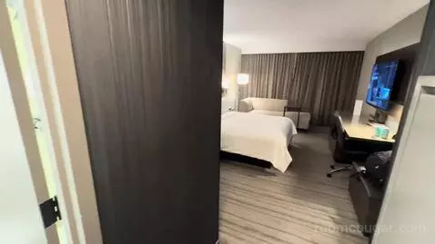 King Room bed picture #1