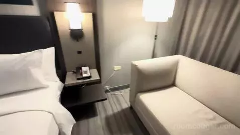 King Room bed picture #9