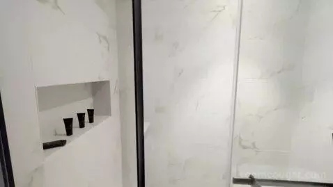 One Bedroom King Suite (#448) bathroom picture #2