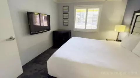 One-Bedroom King Suite with Sofa Bed and Courtyard View (#217) bed picture #10