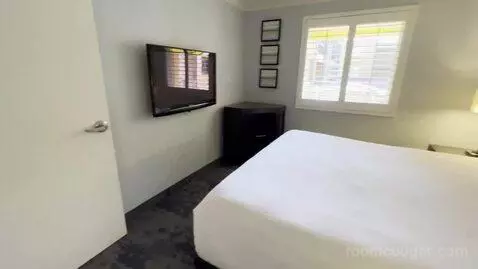One-Bedroom King Suite with Sofa Bed and Courtyard View (#217) bed picture #12