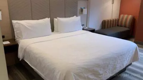 Standard (#414) bed picture #8