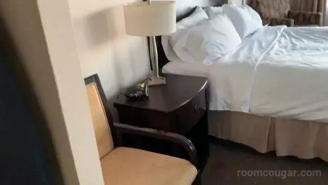 King Room with Harbor View (#622) bed picture #3
