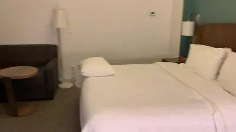 Standard King Room (#908) bed picture #2
