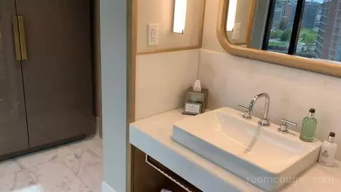 Junior Suite - Water View (#1142) bathroom picture #10