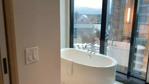 Junior Suite - Water View (#1142) bathroom picture #3