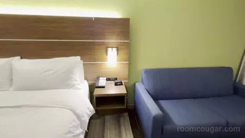 Deluxe King Room (#215) picture #8