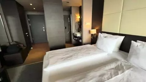 King Room Balcony (#509) bed picture #6