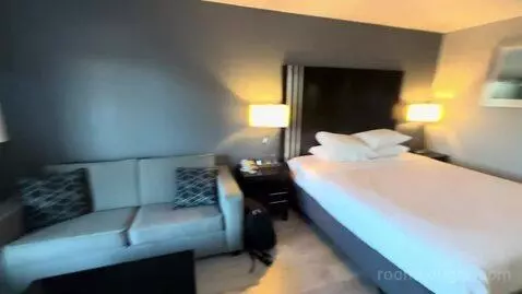 King Room (#210) bed picture #4