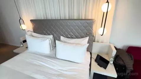 Cool Corner Suite, Suite, 1 King, Corner Room (#634) bed picture #7