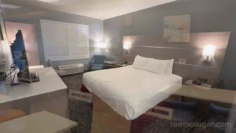 King Room (#222) bed picture #7