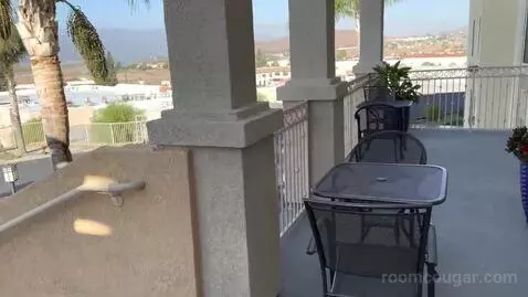 King Room (#222) view picture #5