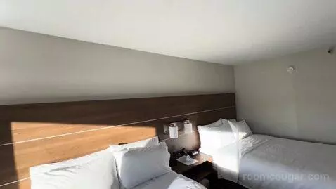 Queen Room with Two Queen Beds (#310) bed picture #9