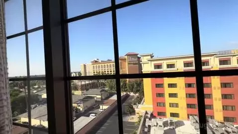 Club Level, Guest Room, 1 King, City View, High Floor (#702) view picture #4
