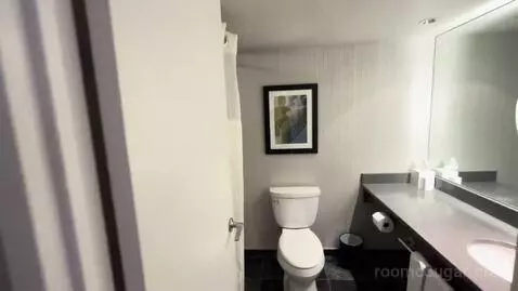 King Room with Balcony and City View (#1901) bathroom picture #3