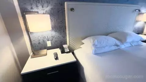 King Room with Balcony and City View (#1901) bed picture #8