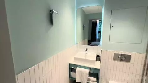 King Room - High Floor (#420) bathroom picture #4