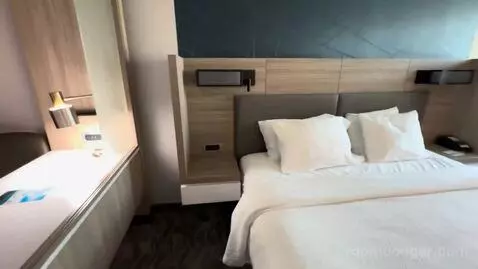 King Suite with Trundle Bed (#320) bed picture #4