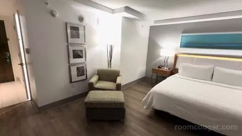 King Room (#804) bed picture #2