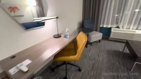 Standard Room (#412) picture #9