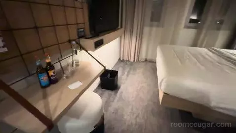 Moxy Queen Room with City View (#423) bed picture #3