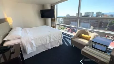 King Room - High Floor (#2102) picture #2