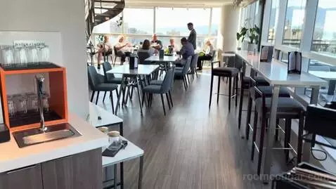 King Room - High Floor (#2102) picture #18