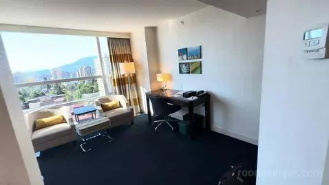 King Room - High Floor (#2102) picture #5