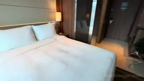 Queen Room with City View (#611) bed picture #6