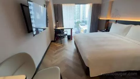 1 King Guest Room (#1421) view picture #1