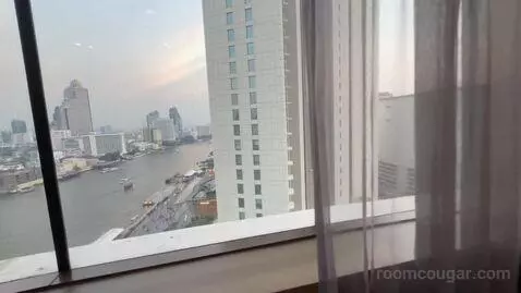 Premium King Room view picture #1