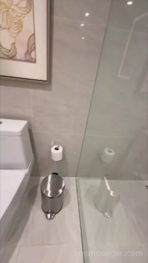1 King Premium Club Lounge Access bathroom picture #6