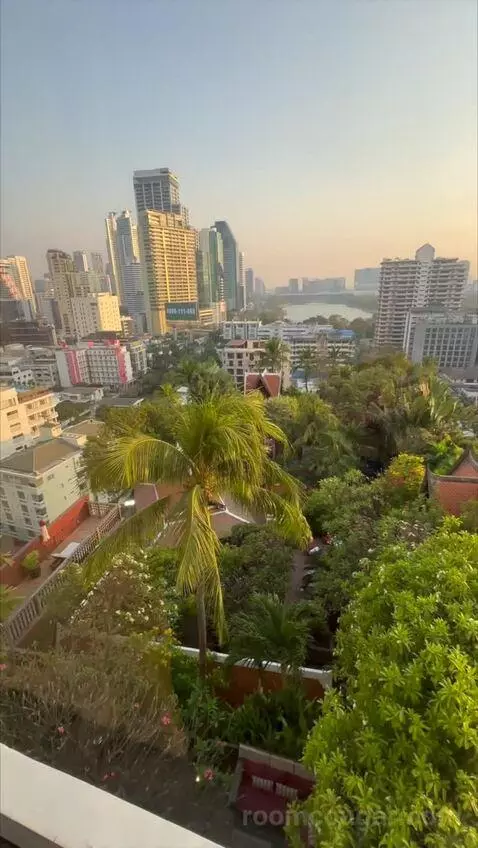 1 King Bed, High Floor view picture #10
