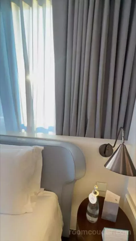 Magnifique Room, 1 King Size Bed bed picture #2