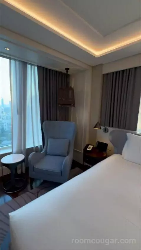 Magnifique Room, 1 King Size Bed bed picture #10