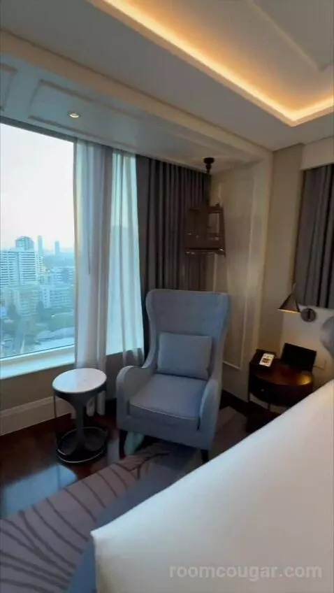 Magnifique Room, 1 King Size Bed bed picture #12