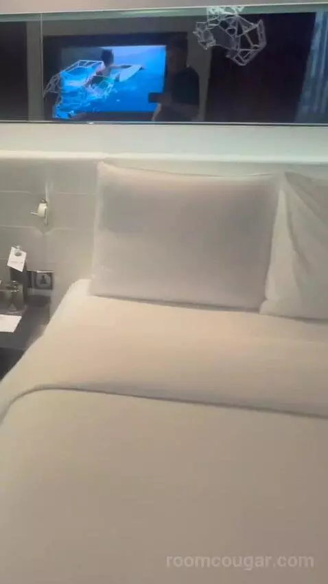 2 Queen Beds, Corner, Cool Guest Room bed picture #10