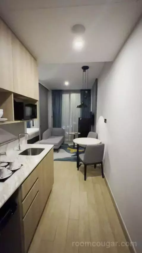 Suite with Balcony (#1424) picture #1