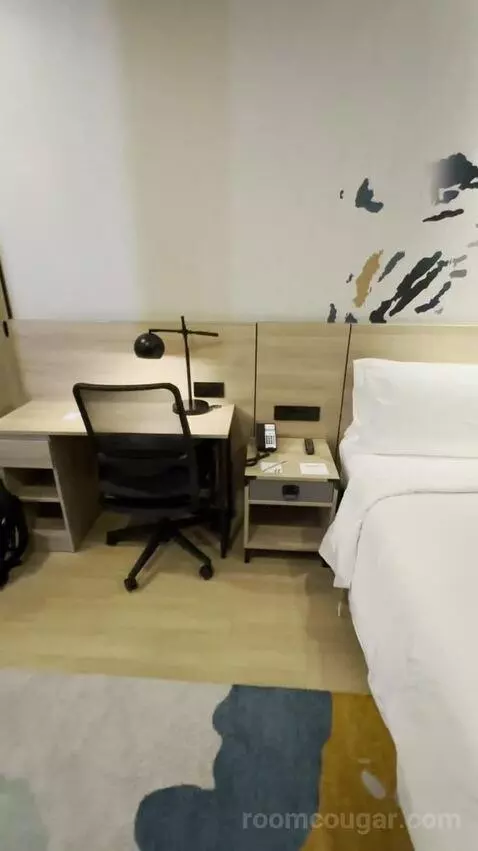 Suite with Balcony (#1424) picture #13