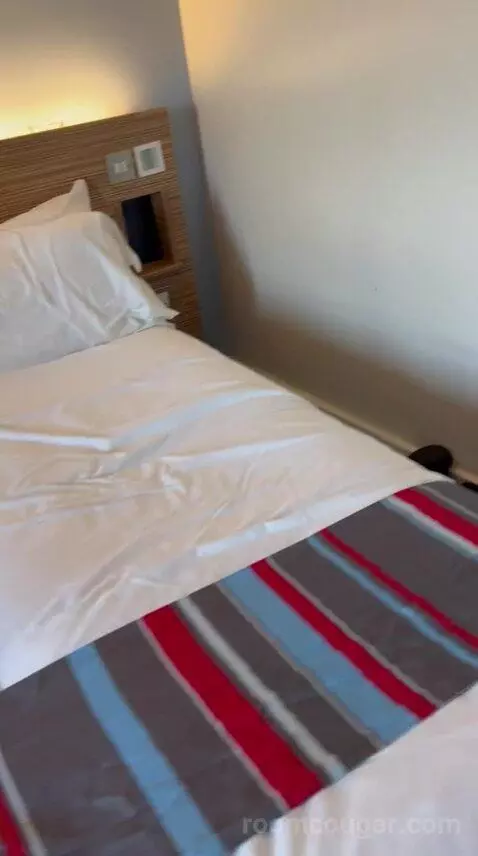 Standard (#222) bed picture #6