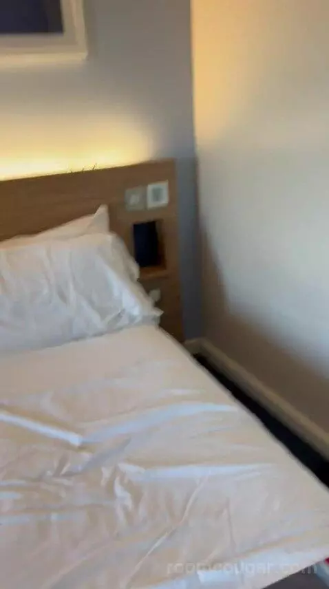 Standard (#222) bed picture #8