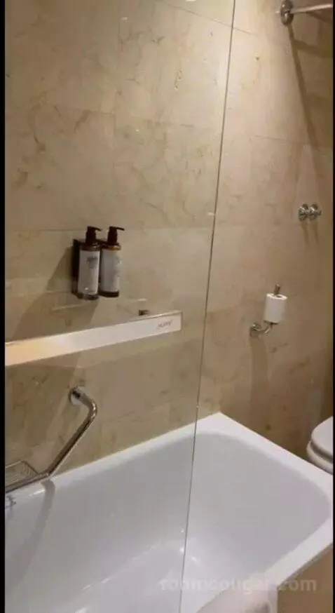 Premium Room (#2401) bathroom picture #6