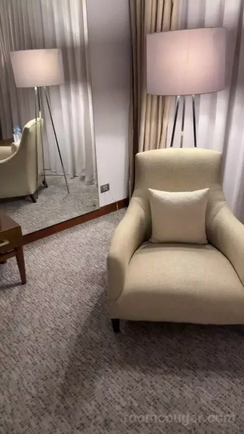 Deluxe Room (#2447) picture #20