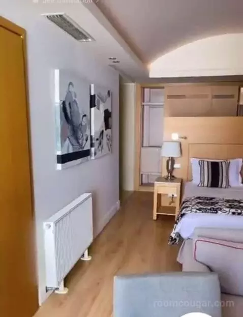 Spa Suite Sea View with Private Heated Pool and Beach Cabana bed picture #3