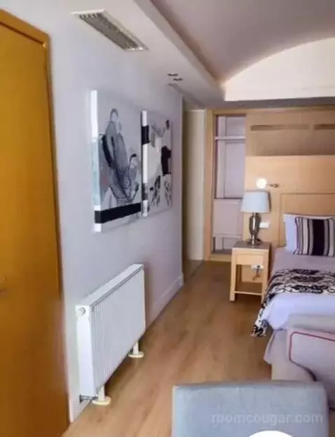 Spa Suite Sea View with Private Heated Pool and Beach Cabana bed picture #4
