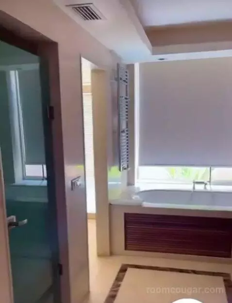 Spa Suite Sea View with Private Heated Pool and Beach Cabana bathroom picture #4