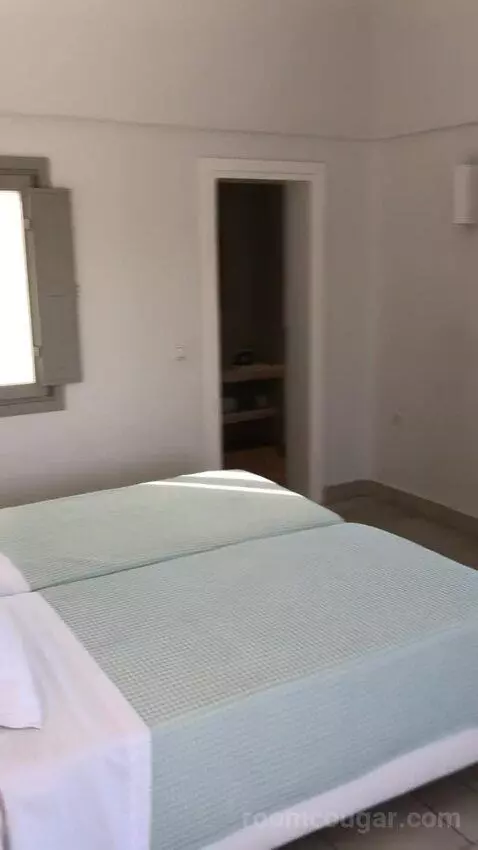 Double Room with Sea View bed picture #4