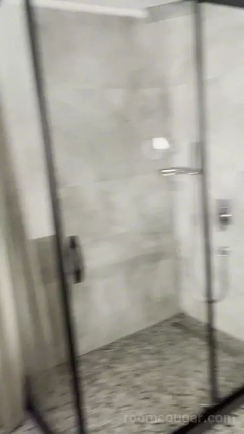 Swim Up Suite bathroom picture #1