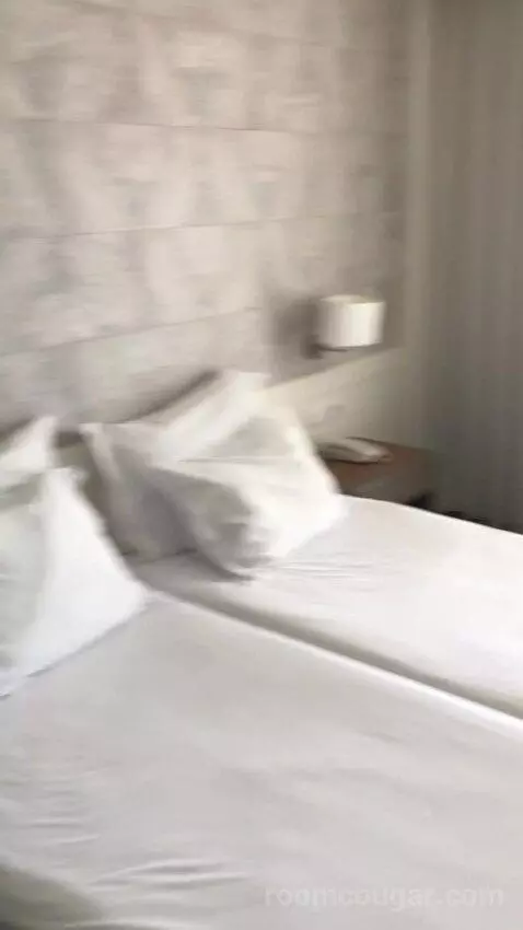 Standard (#109) bed picture #9